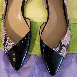 Gorgeous! Shiny Pink and Black Snake Print Naturalizer Flats